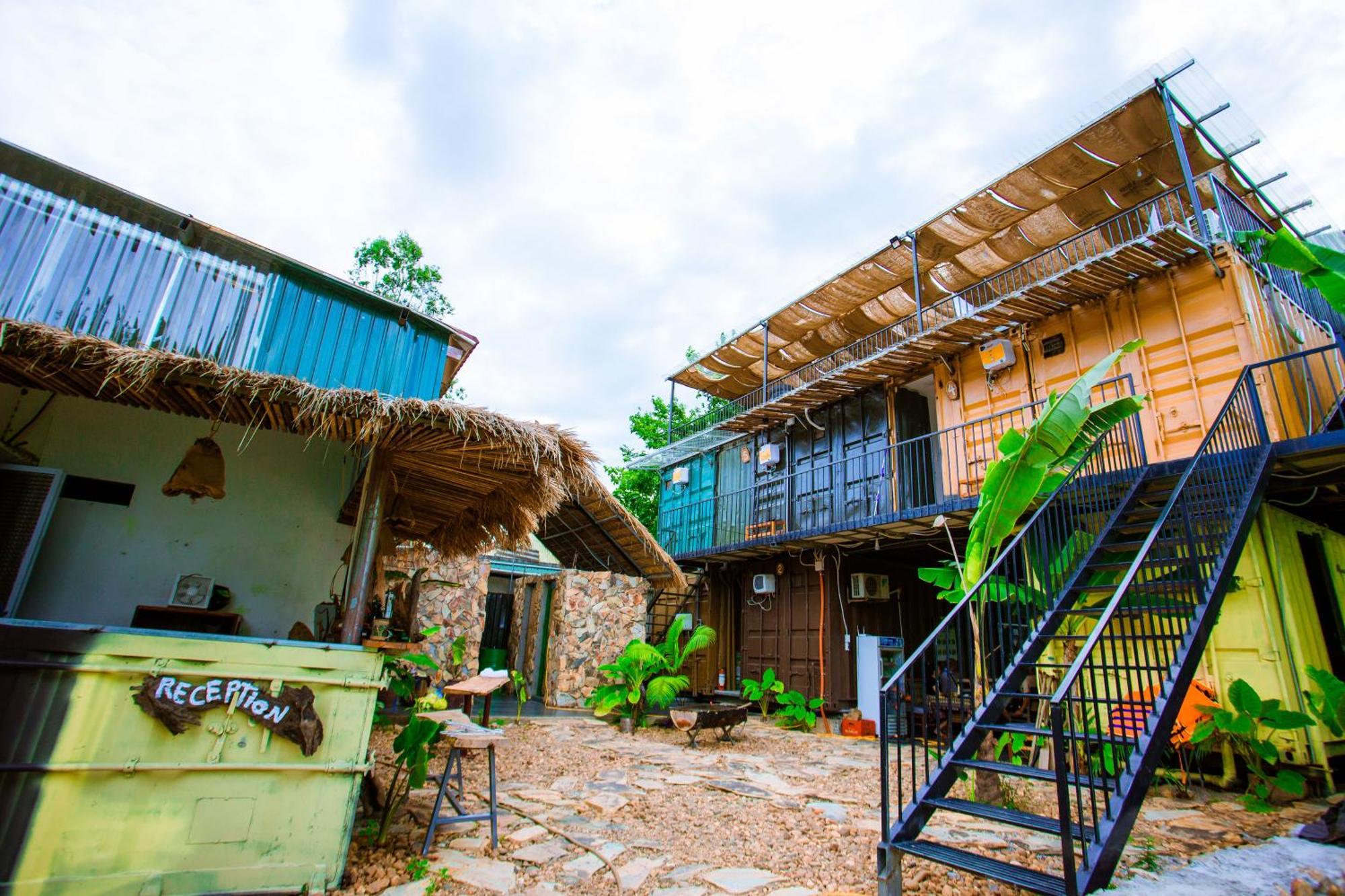 Phong Nha A Little Leaf Homestay Exterior photo